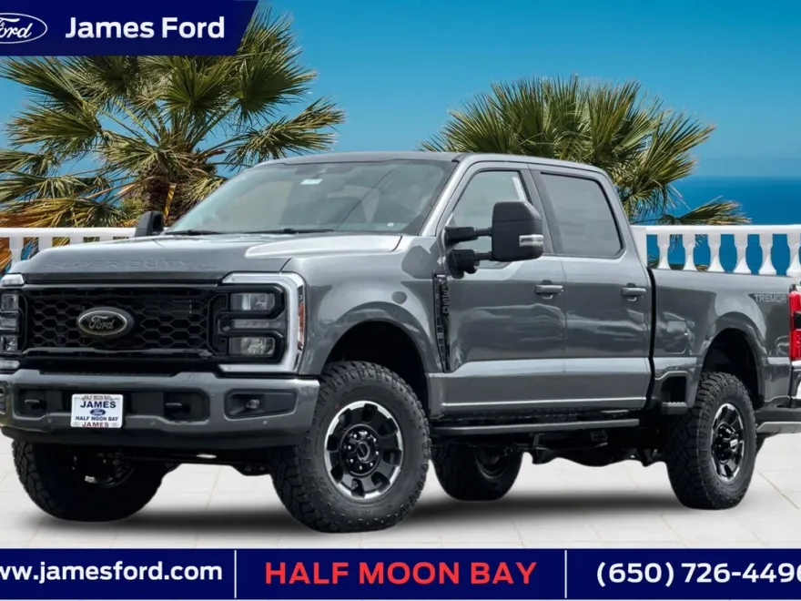 2025 Ford F-350 Lariat photo 1