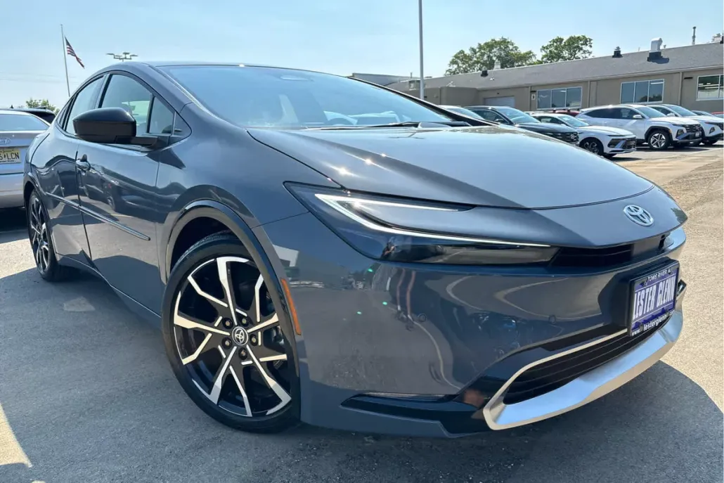 2024 Toyota Prius Prime XSE photo 1