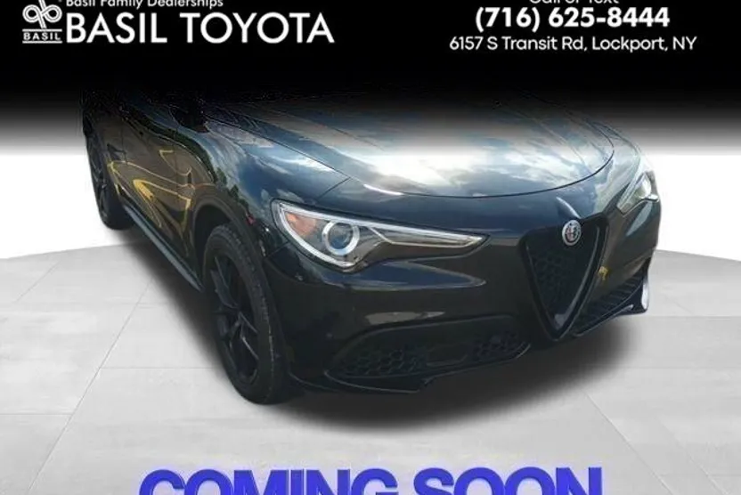 2019 Alfa Romeo Stelvio Ti Sport photo 1
