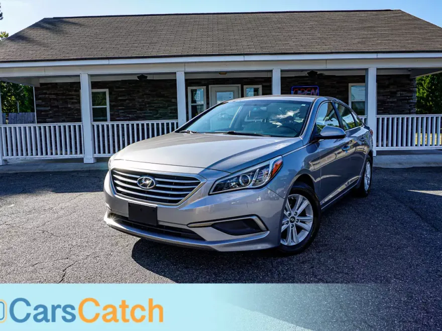 2017 Hyundai Sonata photo 1