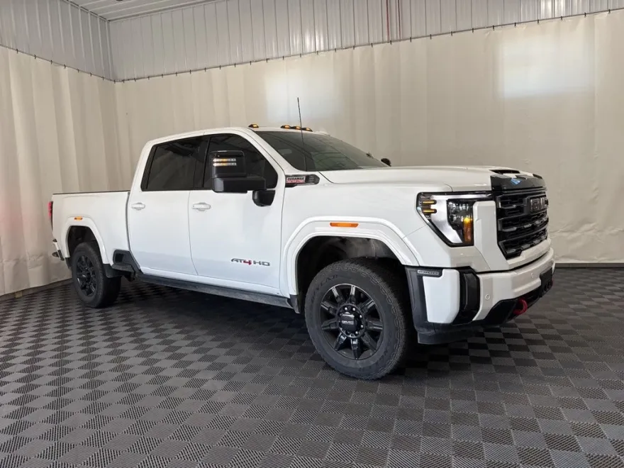 2024 Gmc Sierra HD AT4 photo 1