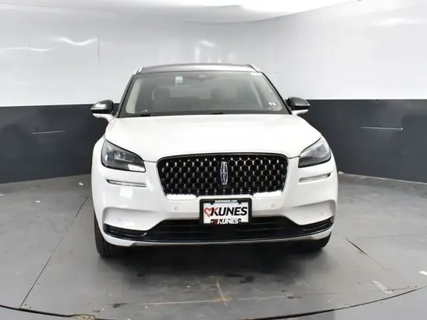 2022 Lincoln Corsair Grand Touring photo 1