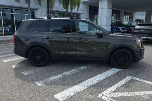 2022 Kia Telluride EX photo 1