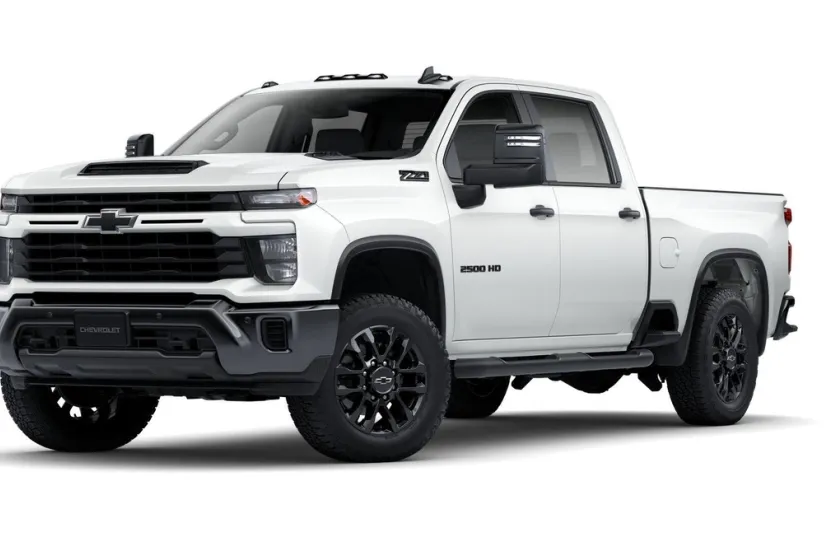2025 Chevrolet Silverado 2500HD Custom photo 1