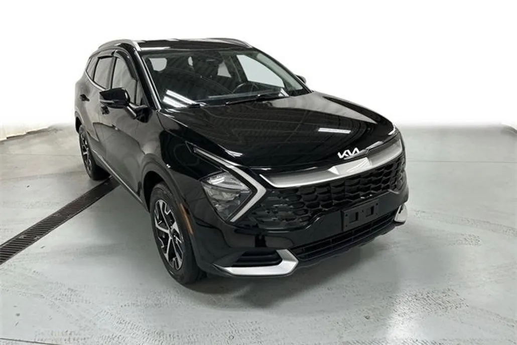 2023 Kia Sportage EX photo 1