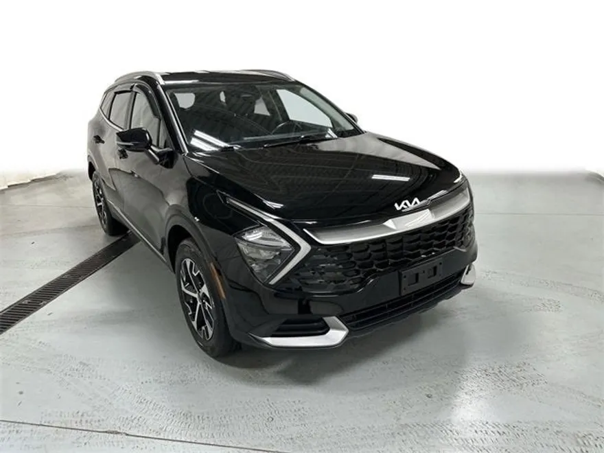 2023 Kia Sportage EX photo 1