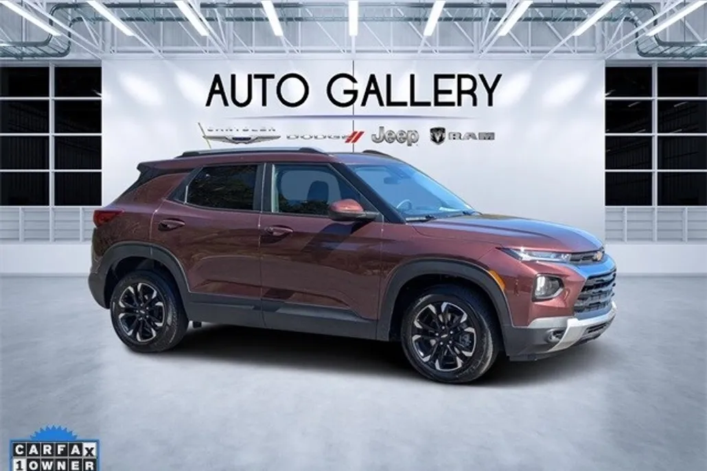 2023 Chevrolet Trailblazer LT photo 1