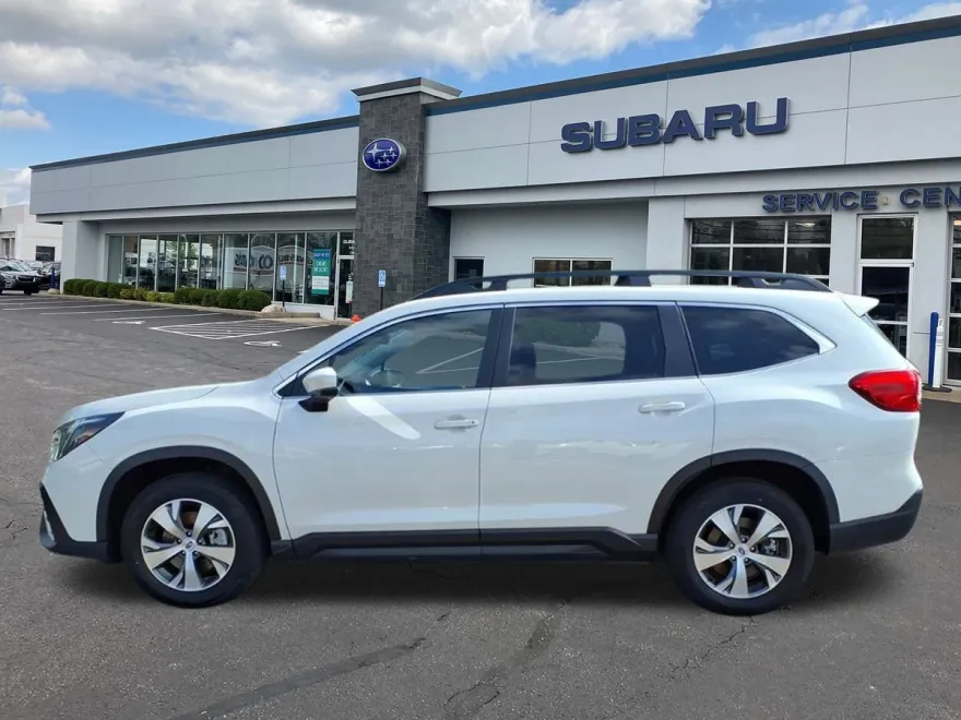 2024 Subaru Ascent Premium photo 1