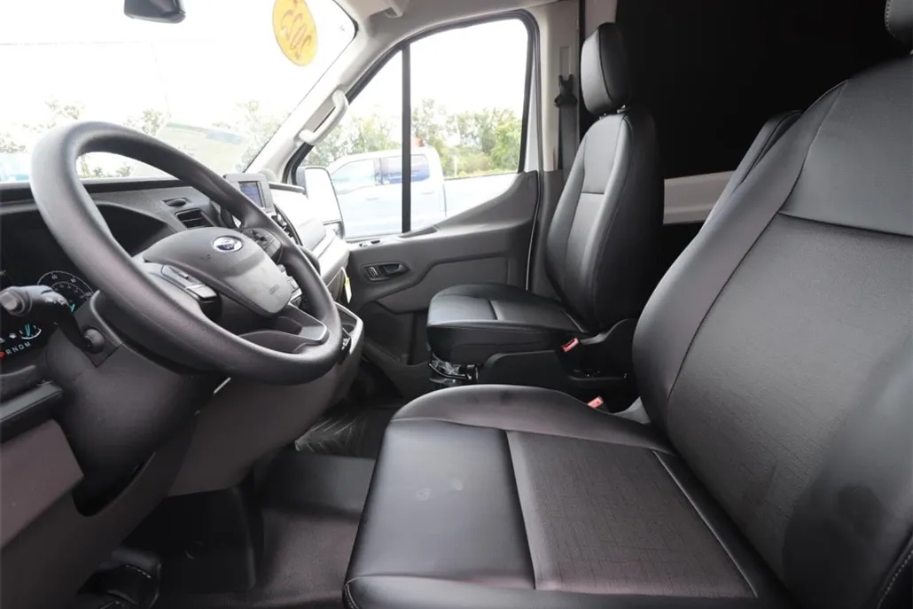 2025 Ford Transit Cargo Van photo 1