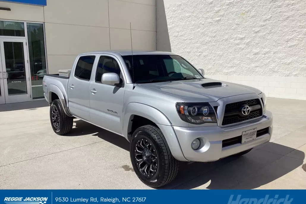 2011 Toyota Tacoma V6 photo 1