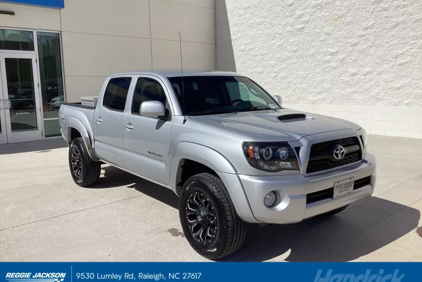 2011 Toyota Tacoma V6 photo 1