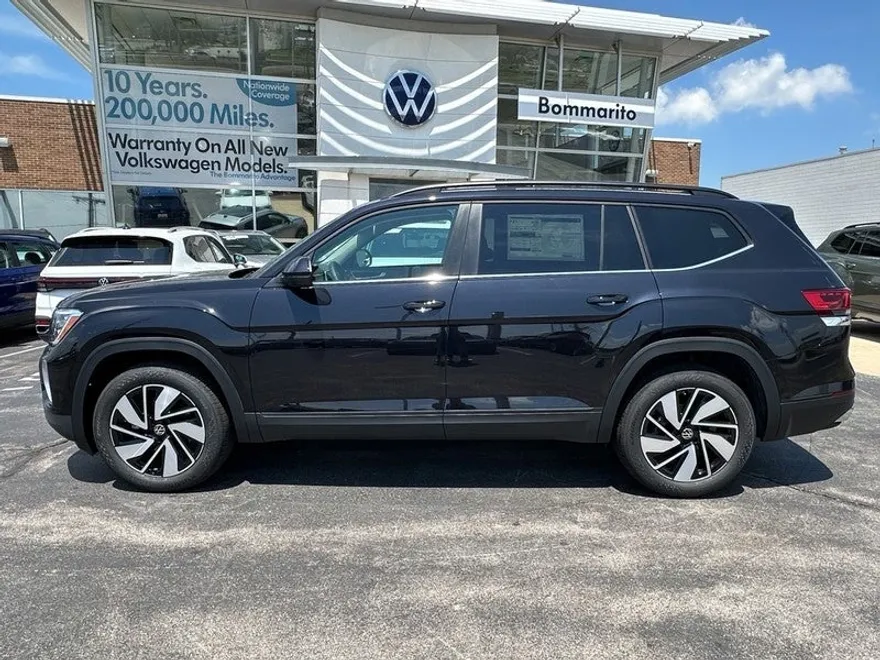 2025 Volkswagen Atlas SE Technology photo 1