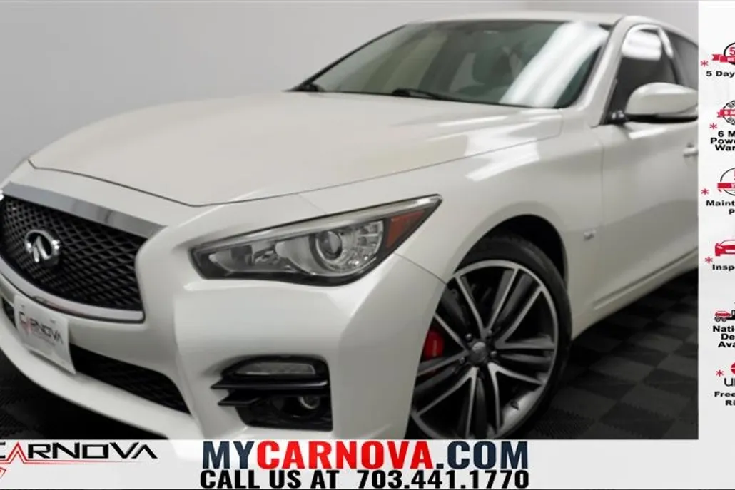 2017 Infiniti Q50 3.0t Sport photo 1