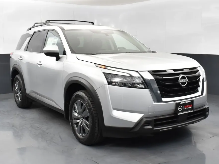 2025 Nissan Pathfinder SV photo 1