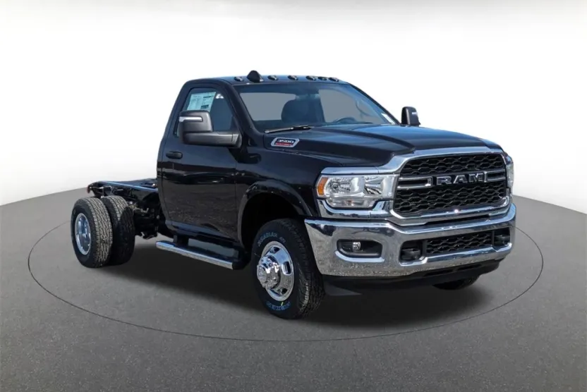 2024 Ram 3500 Tradesman photo 1