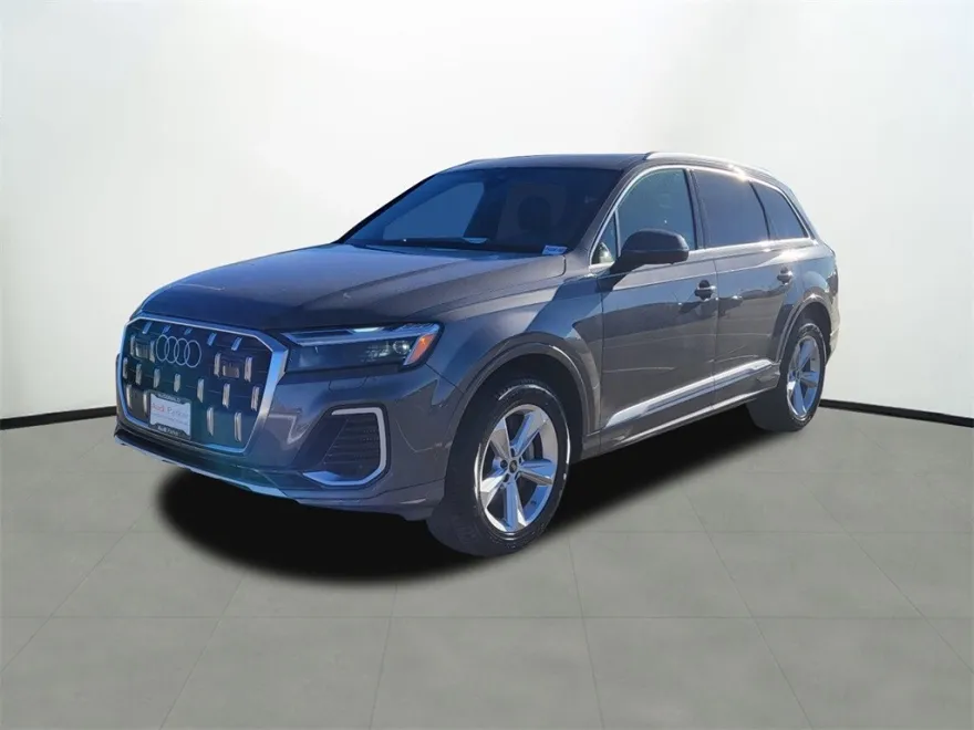 2025 Audi Q7 55 Premium photo 1
