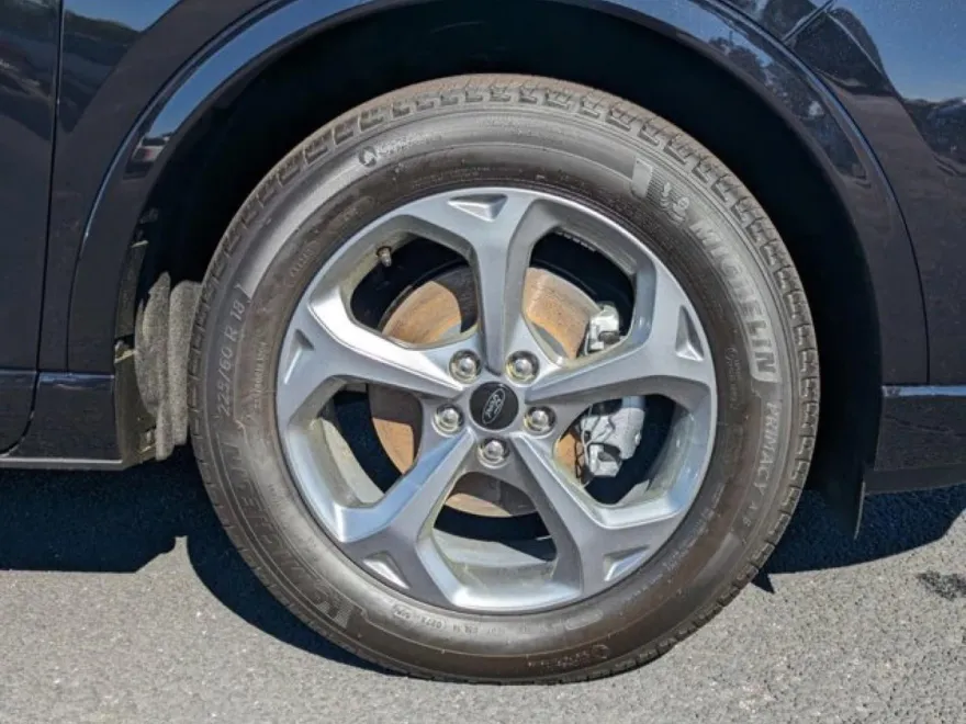 2024 Ford Escape ST-Line photo 11