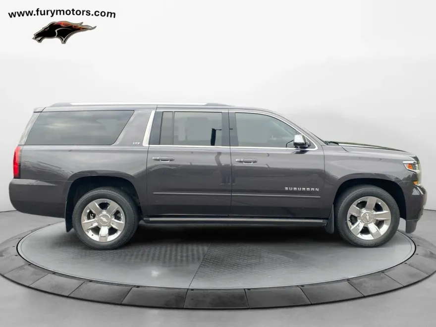 2015 Chevrolet Suburban 1500 LTZ photo 1