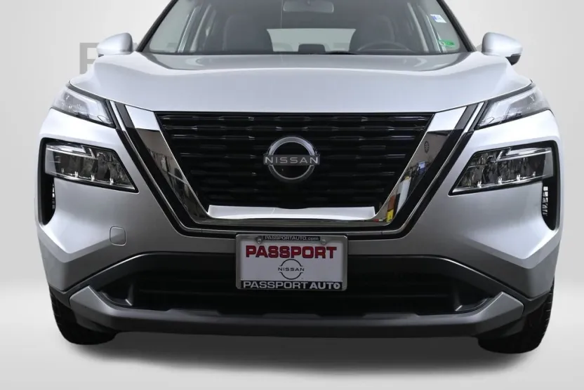 2023 Nissan Rogue SV photo 1