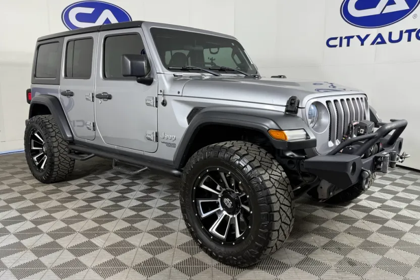 2018 Jeep Wrangler Sport S photo 1