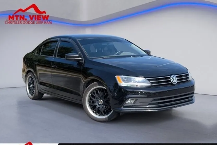 2015 Volkswagen Jetta 2.0 TDI S photo 1