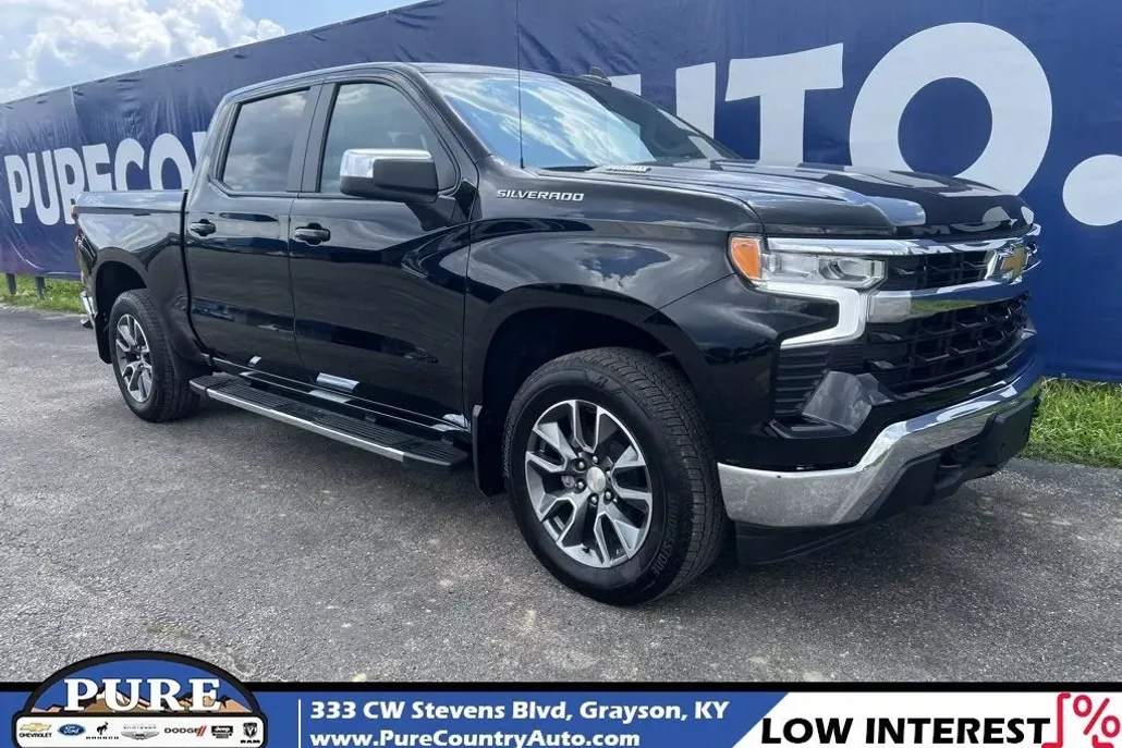 2025 Chevrolet Silverado 1500 LT photo 1