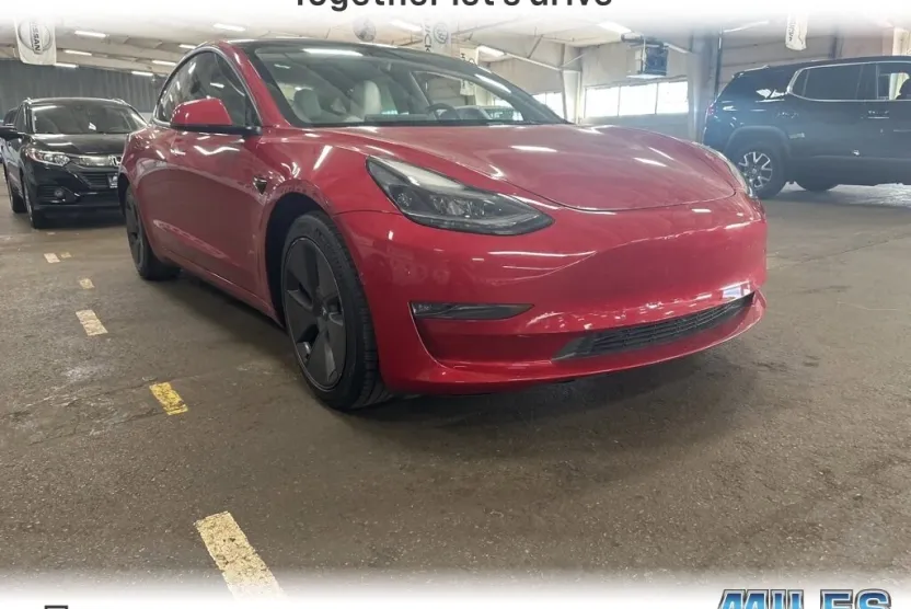 2022 Tesla Model 3 Long Range photo 1