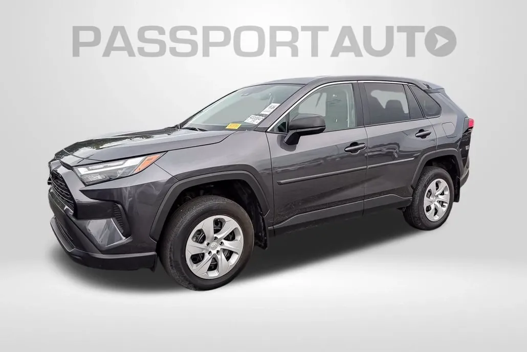 2024 Toyota RAV4 LE photo 1