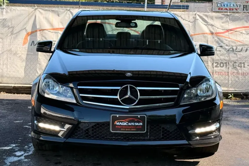 2014 Mercedes Benz C 300 4MATIC Sport Sedan photo 1