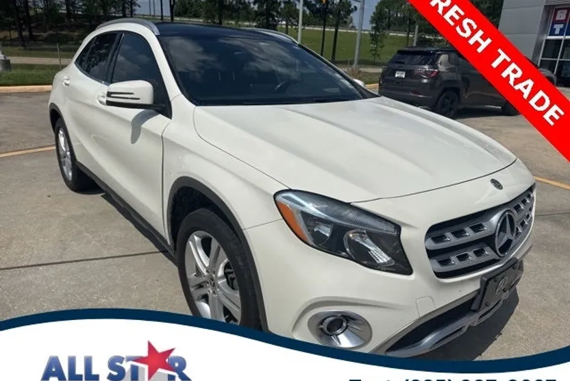 2018 Mercedes Benz GLA 250 photo 1