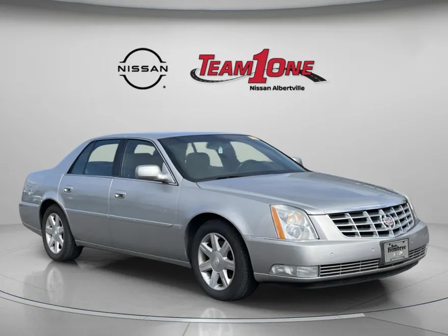 2007 Cadillac DTS Luxury I photo 1