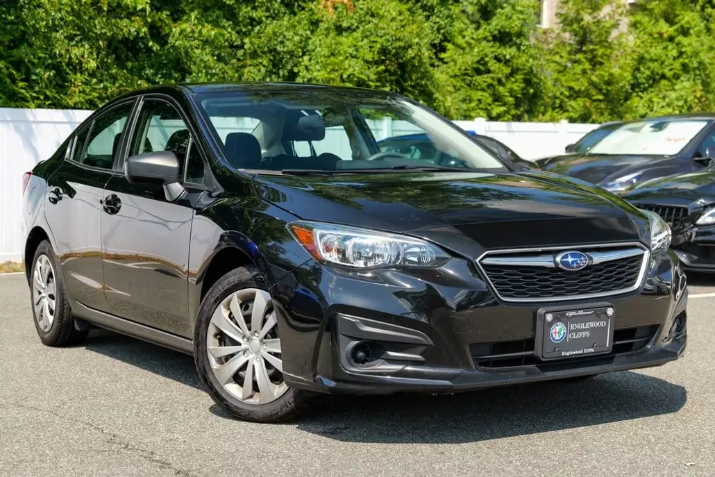 2019 Subaru Impreza 2.0i photo 1