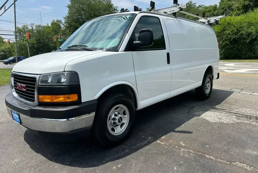 2019 Gmc Savana 2500 Cargo photo 1