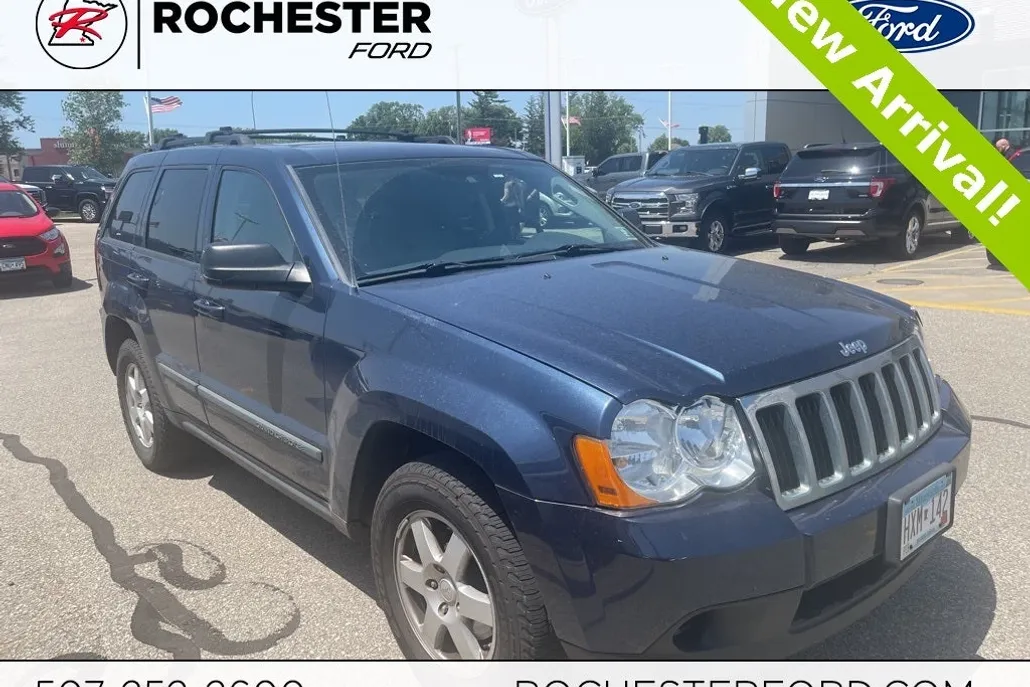2009 Jeep Grand Cherokee Laredo photo 1