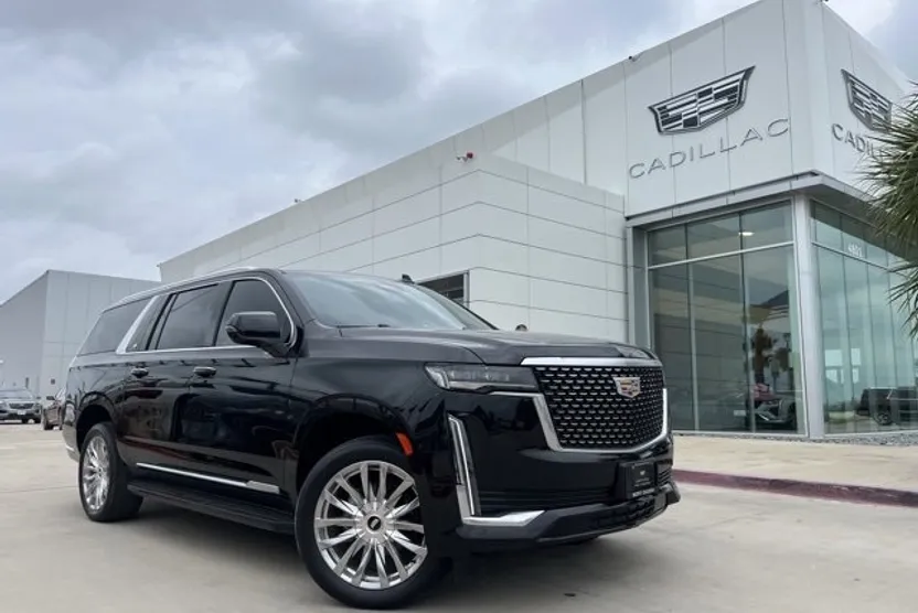 2023 Cadillac Escalade ESV Premium Luxury photo 1