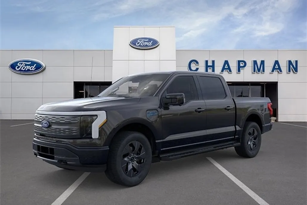 2025 Ford F-150 Lightning Lariat photo 1