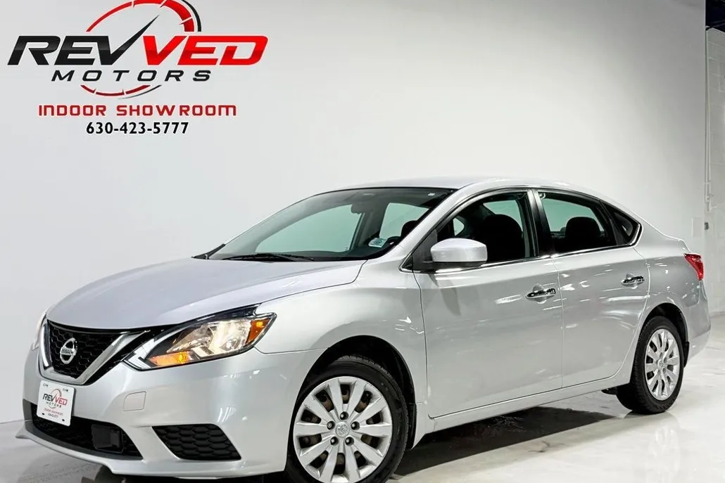 2018 Nissan Sentra photo 1
