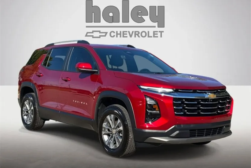 2025 Chevrolet Equinox LT photo 1