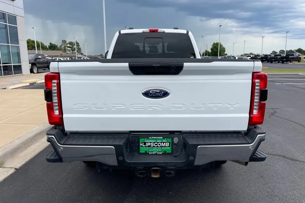 2023 Ford F-250 XL photo 1