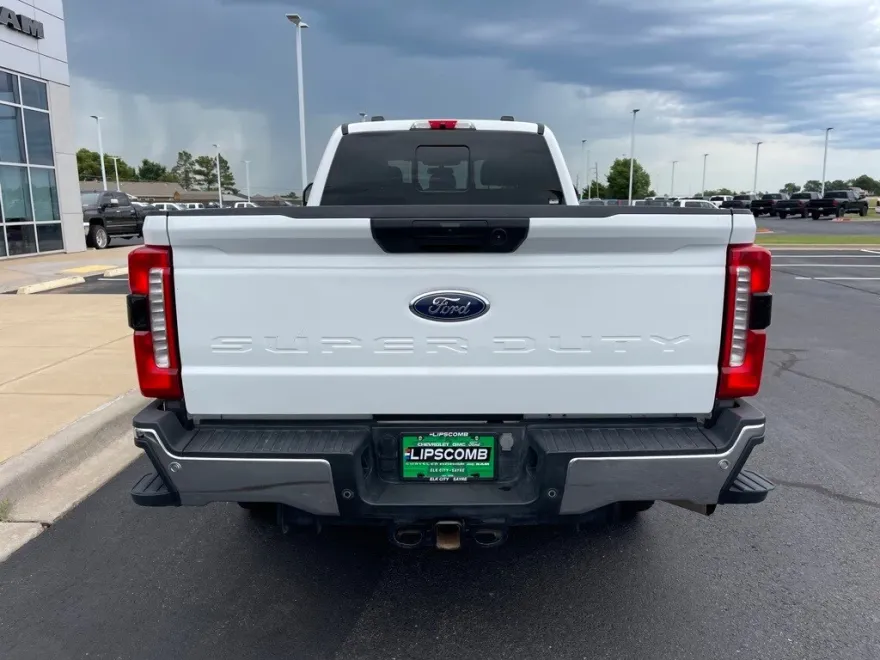 2023 Ford F-250 XL photo 1