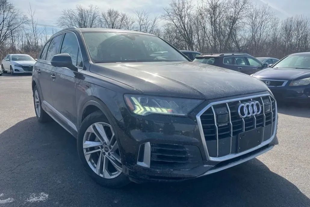 2023 Audi Q7 55 Prestige photo 1