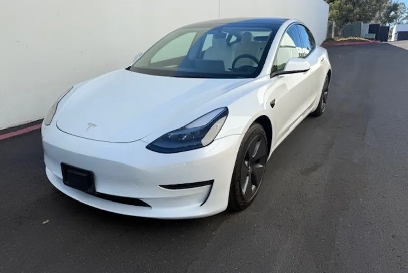 2022 Tesla Model X Plaid photo 1