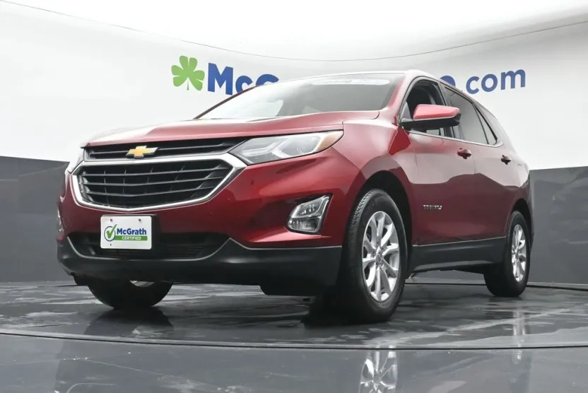 2020 Chevrolet Equinox LT photo 1