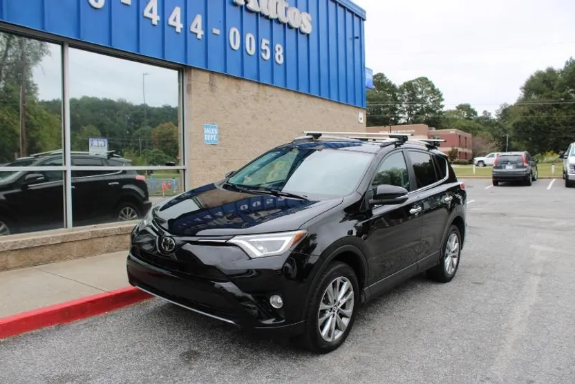 2017 Toyota RAV4 Limited photo 1