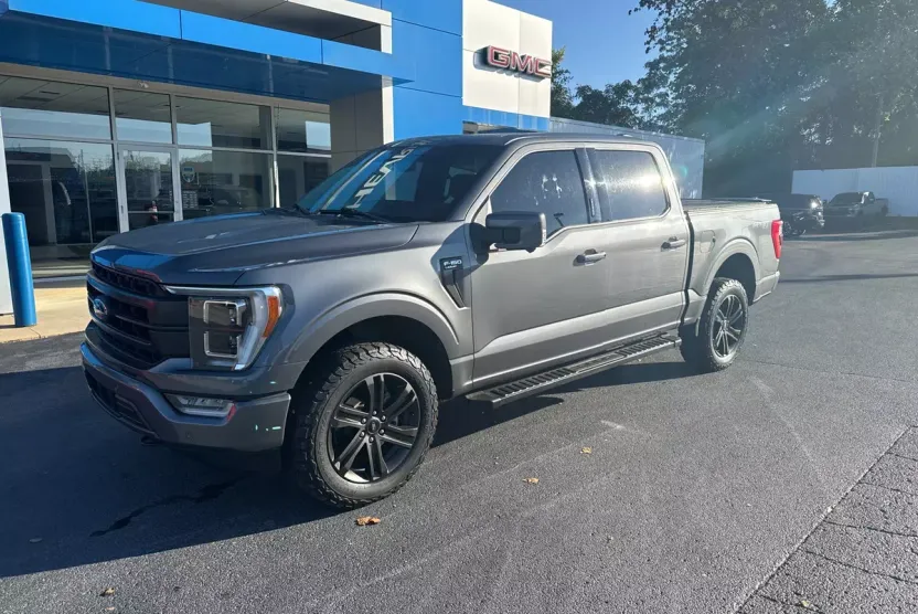 2022 Ford F-150 Lariat photo 1