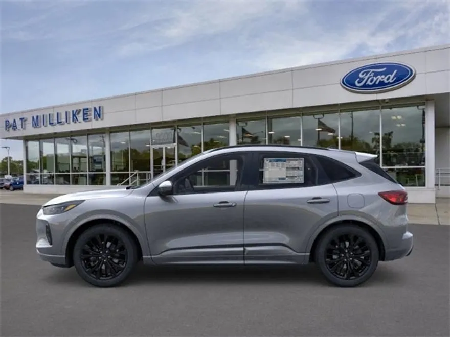 2026 Ford Escape ST-Line Elite photo 1