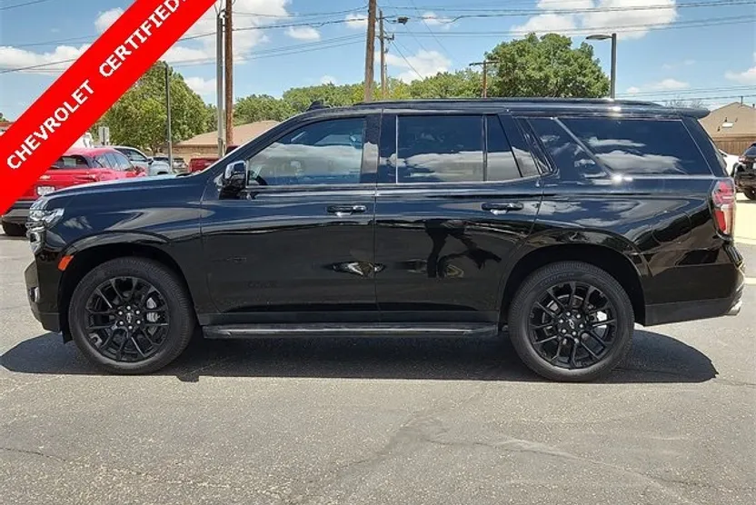 2022 Chevrolet Tahoe RST photo 1