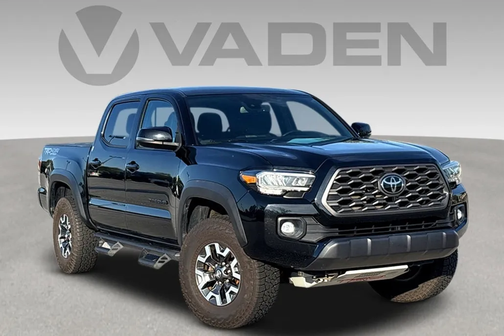 2022 Toyota Tacoma 4x4 SR photo 1