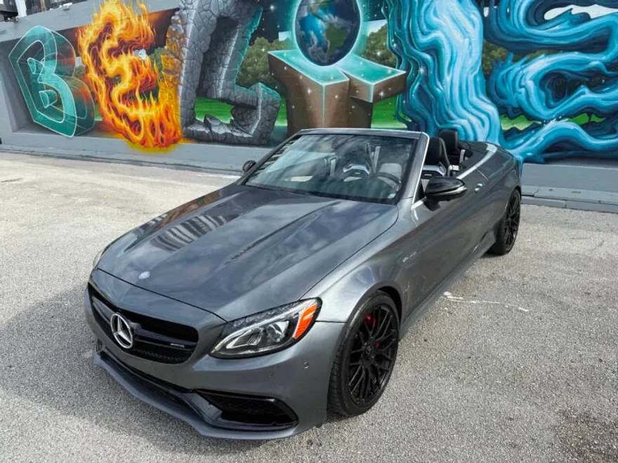 2017 Mercedes Benz C AMG 63 S photo 1