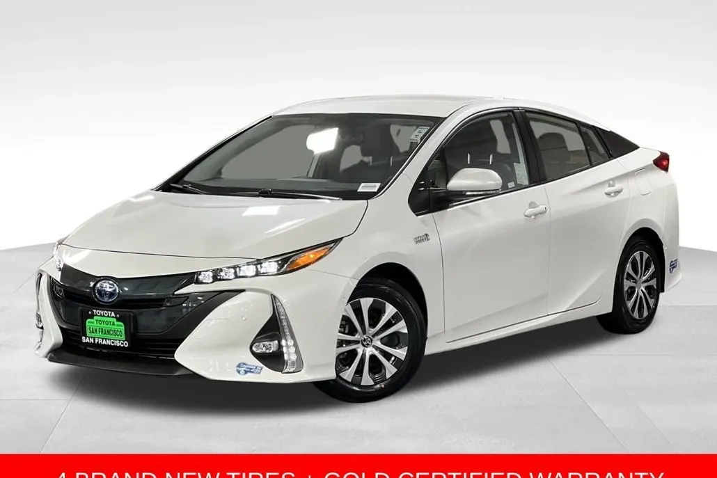 2022 Toyota Prius Prime Limited photo 1